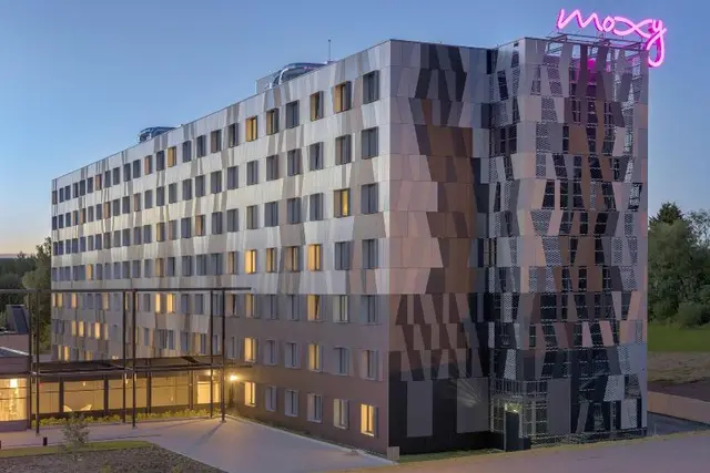 Moxy Oslo X