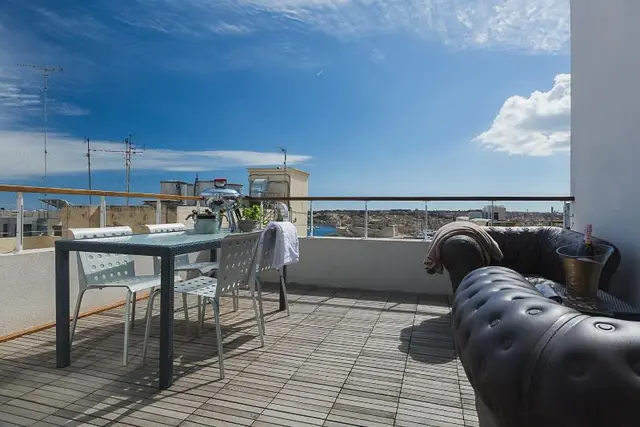 SU29 Hotel Valletta