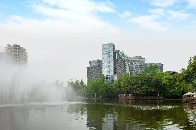 Holiday Inn Chengdu Century City-East tower