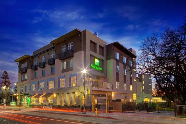 Holiday Inn Windsor - Wine Country