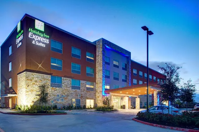 Holiday Inn Express and Suites Houston NW CypressG