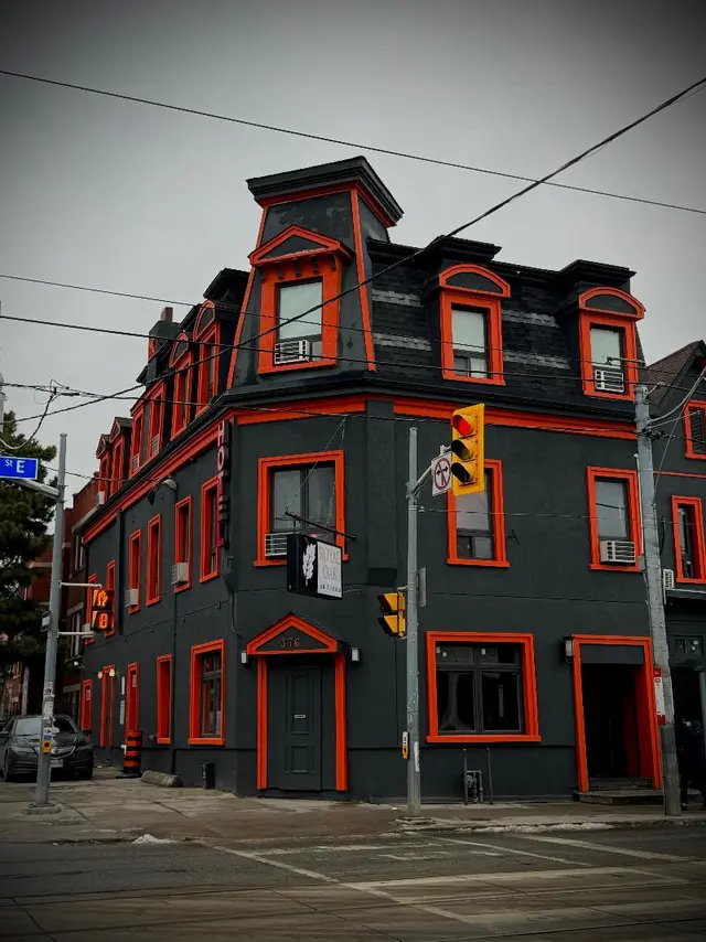 Royal Oak Inn