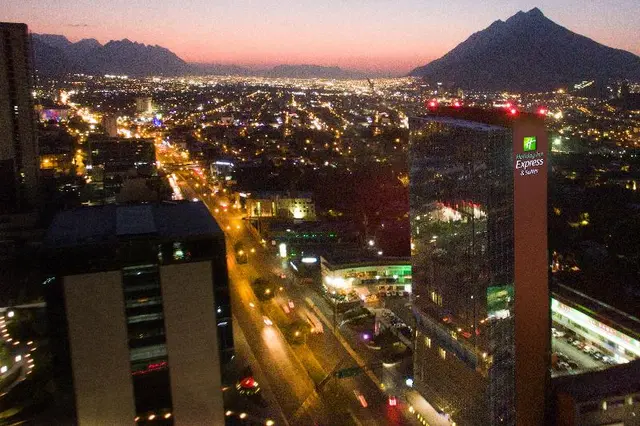 Holiday Inn Express & Suites MONTERREY VALLE by IH