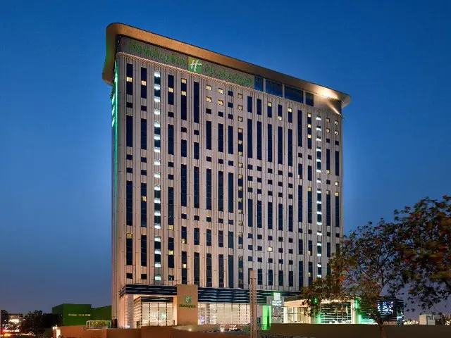 Holiday Inn & Suites Dubai Festival City