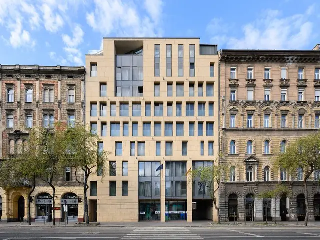 Akeah Verdi Budapest