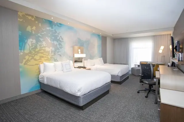 Courtyard By Marriott Albion