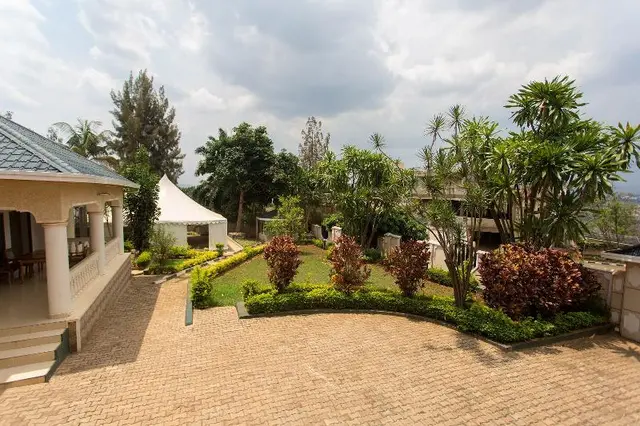 Iris Guesthouse
