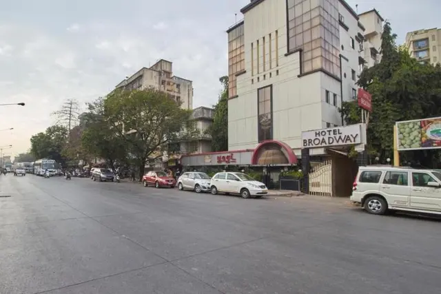 Hotel Yogi Broadway, Chembur
