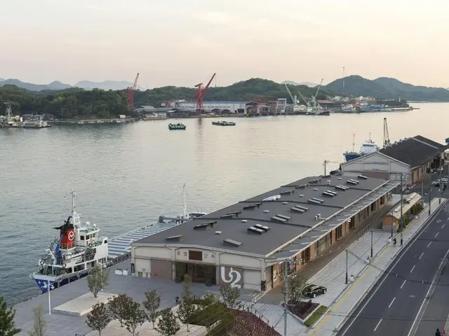 Onomichi U2 Hotel Cycle