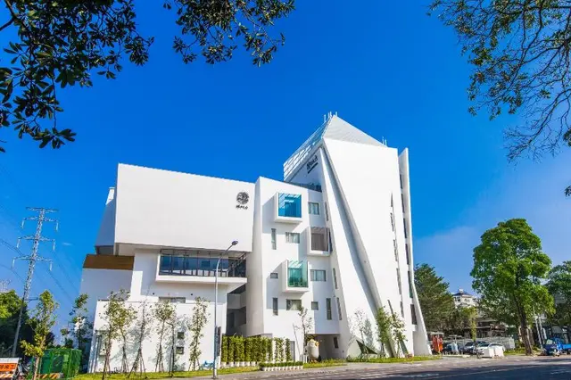 Sun Dialogue Hotel