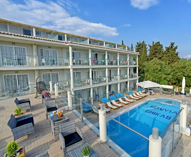 Palapart Gikas Suites And Studios