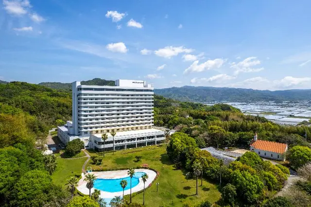 Mercure Kochi Tosa Resort & Spa
