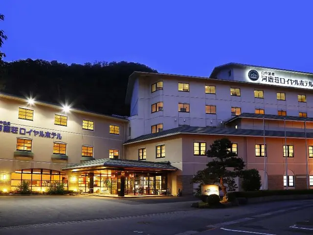 Kajikaso Royal Hotel