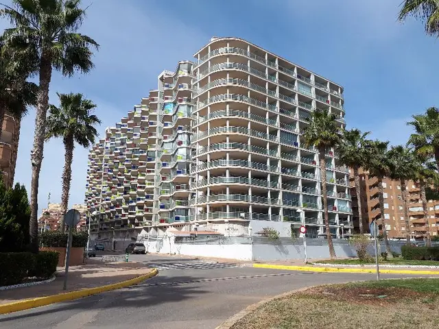 Apartamentos Mondrian Marina Dor 3000