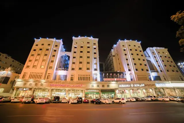 Reef Global Hotel