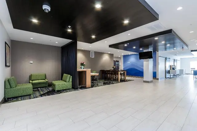Holiday Inn Express Suites South Bend - Casino IHG