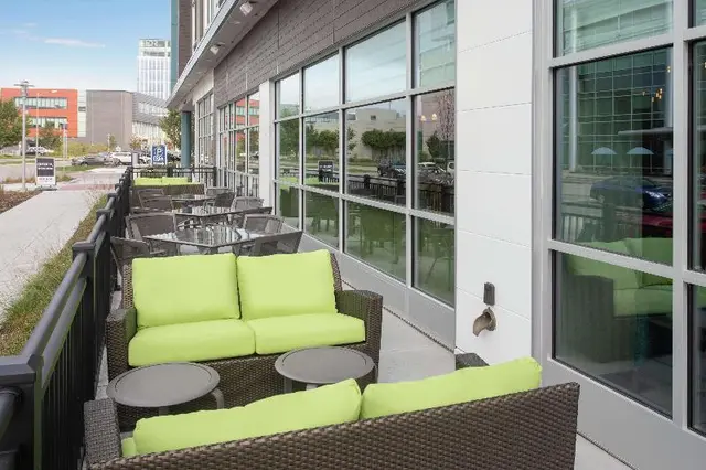 Hilton Garden Inn Omaha Aksarben Village
