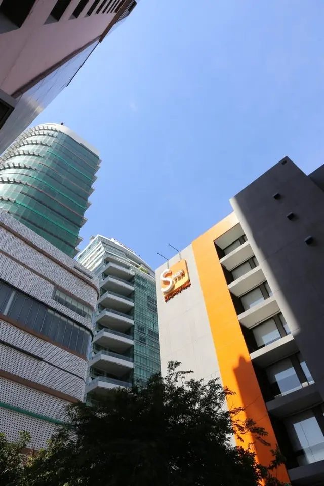 S Box Sukhumvit Hotel