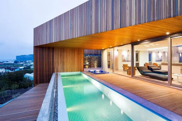 Bayhill Pool Villa