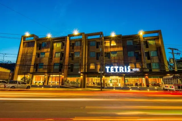 Tetris Hotel