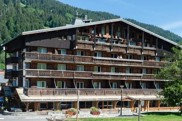 La Marmotte-La Tapiaz & SPA, The Originals Relais