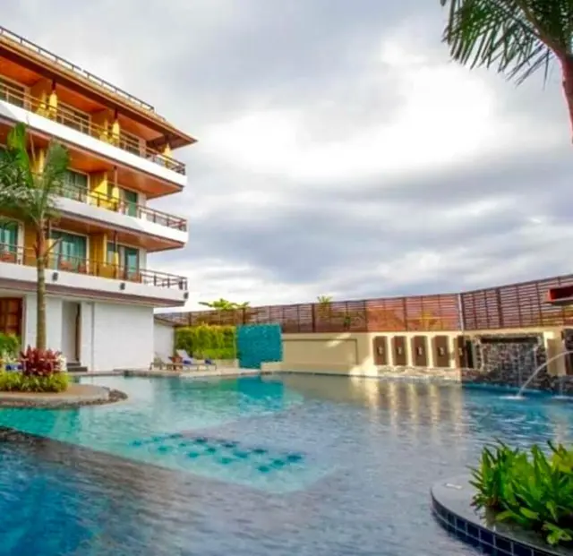 Aqua Resort Phuket