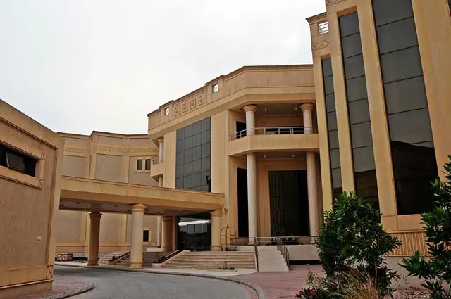 Executives Hotel Azizia