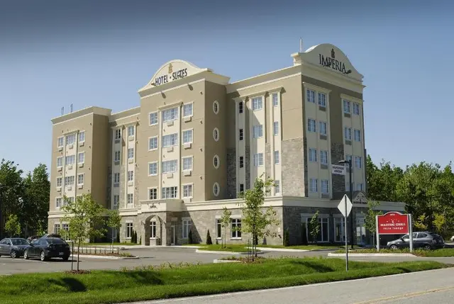 Imperia Hotel & Suites Terrebonne