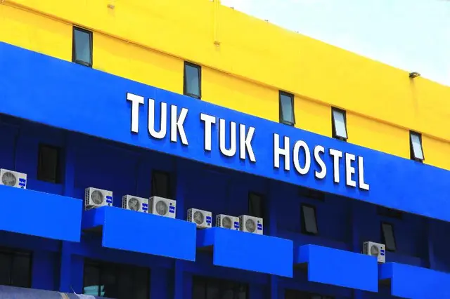 Tuk Tuk Hostel by ZUZU
