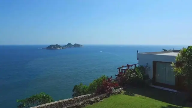 Cliffside Guest House & Experience