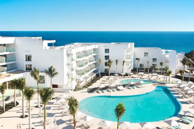 Hotel Lava Beach