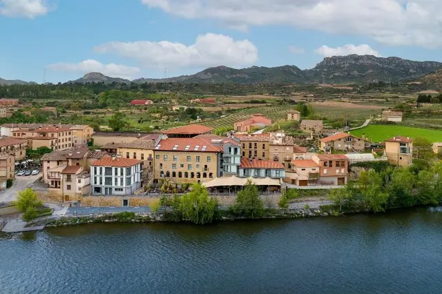 Palacio Tondon, La Rioja Brinas