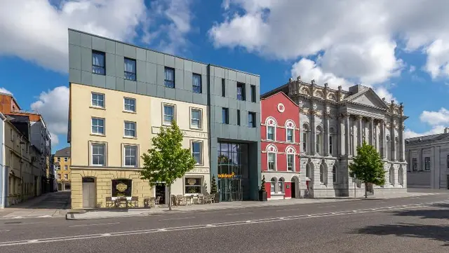 Maldron Hotel Southmall