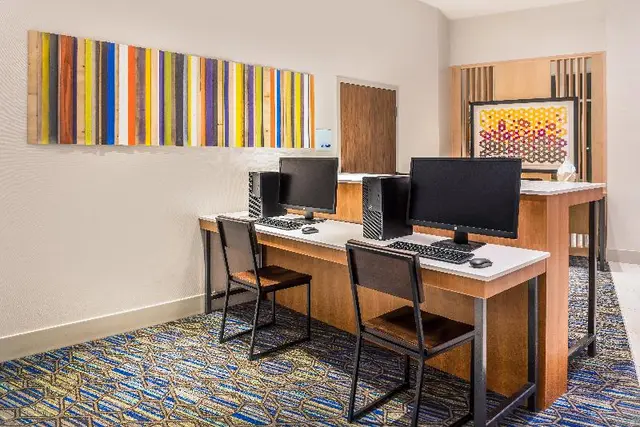 Holiday Inn Express Farmville