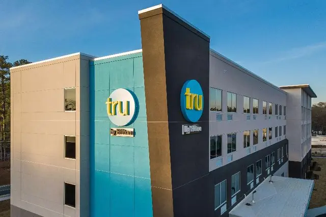 Tru By Hilton Fayetteville I-95