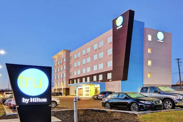 Tru by Hilton Richmond