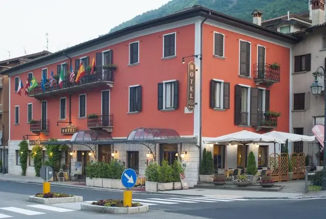 BES Hotel Papa San Pellegrino Terme