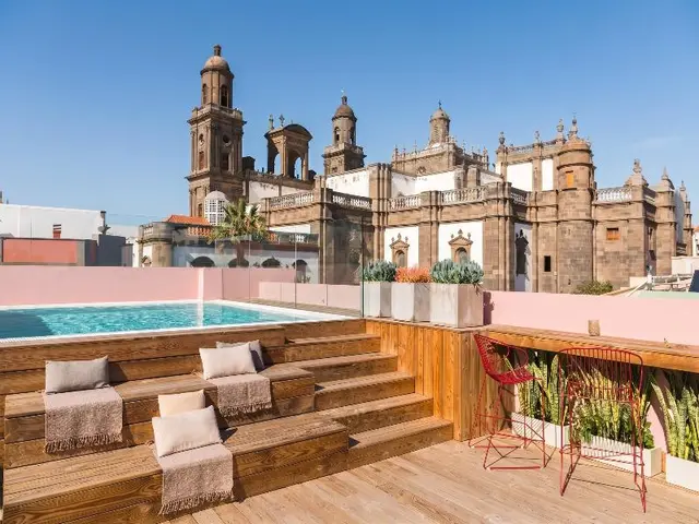 VEINTIUNO Emblematic Hotels by Airnest