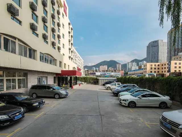 ibis Lanzhou Dongfanghong Plaza Hotel