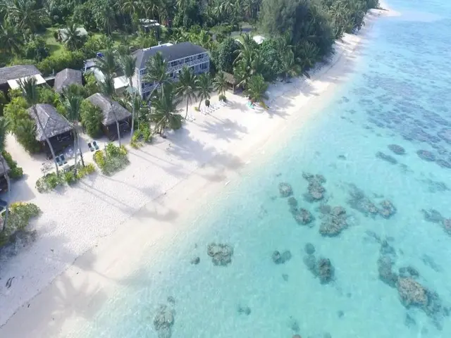 Moana Sands Beachfront Hotel