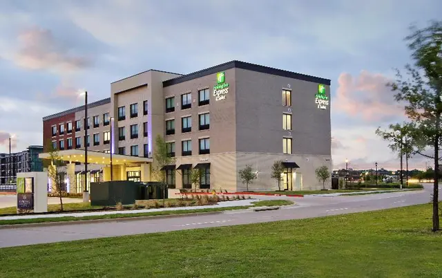 Holiday Inn Exp & Sts Dallas-Frisco NW Toyota Stdm