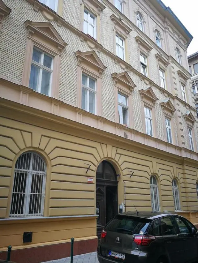 Grand Penthouse Apartments