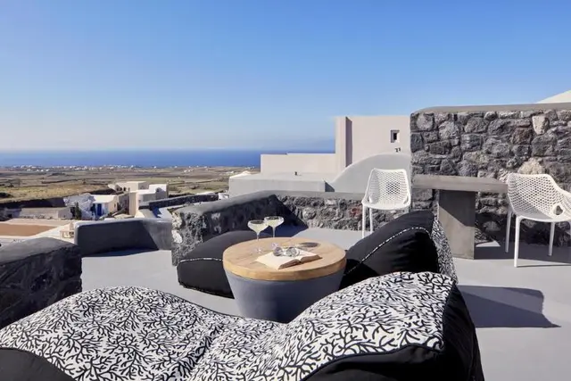 Elysian Santorini