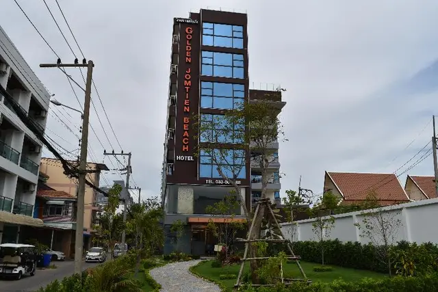 Golden Jomtien Beach Hotel