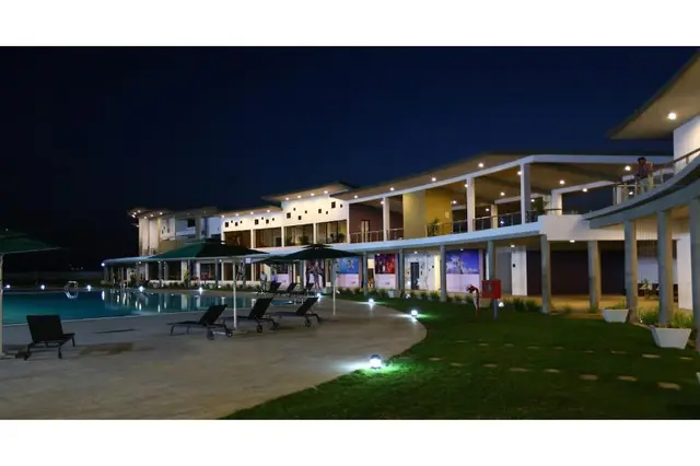 MWC Club By Downtown