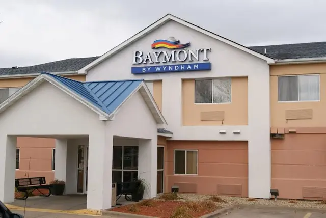 Baymont by Wyndham Coon Rapids