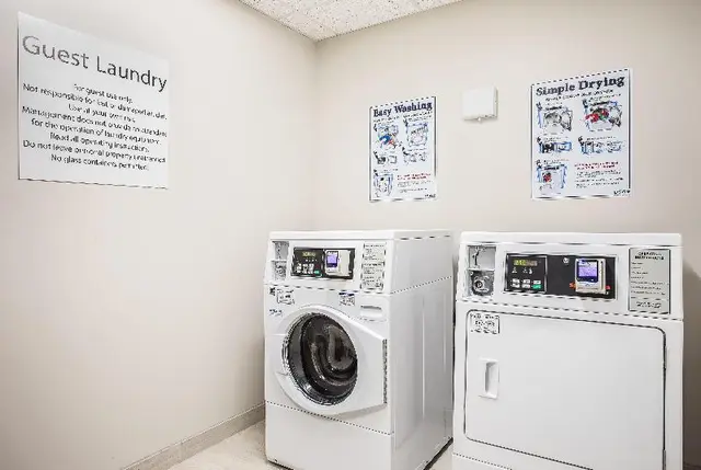 Holiday Inn Express Suites Lexington W Versailles