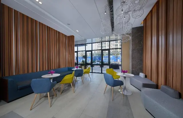 Holiday Inn Express Zhangjiagang East