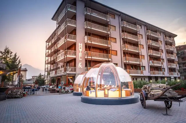 Hotel K2