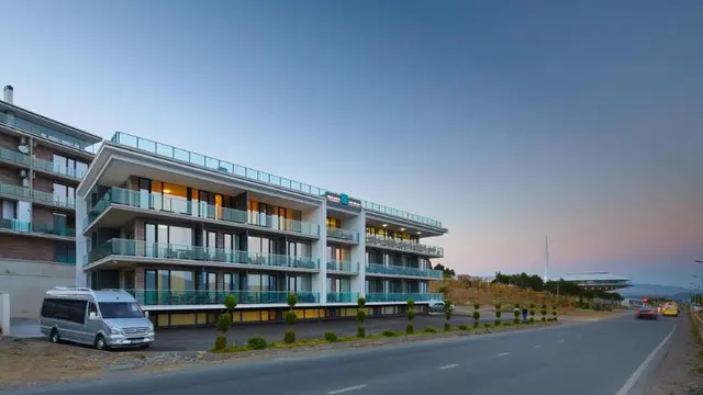 Lisi Hills Hotel